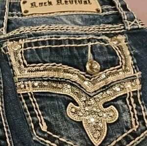 NeW ❤️ROCK REVIVAL❤️ BETTY MED WASH SEQUINED EMBELLISHED BERMUDA SHORTS 28